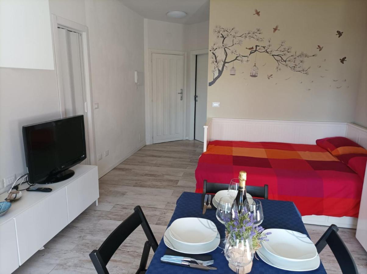 Lake View Studio Flat Riva del Garda Eksteriør billede