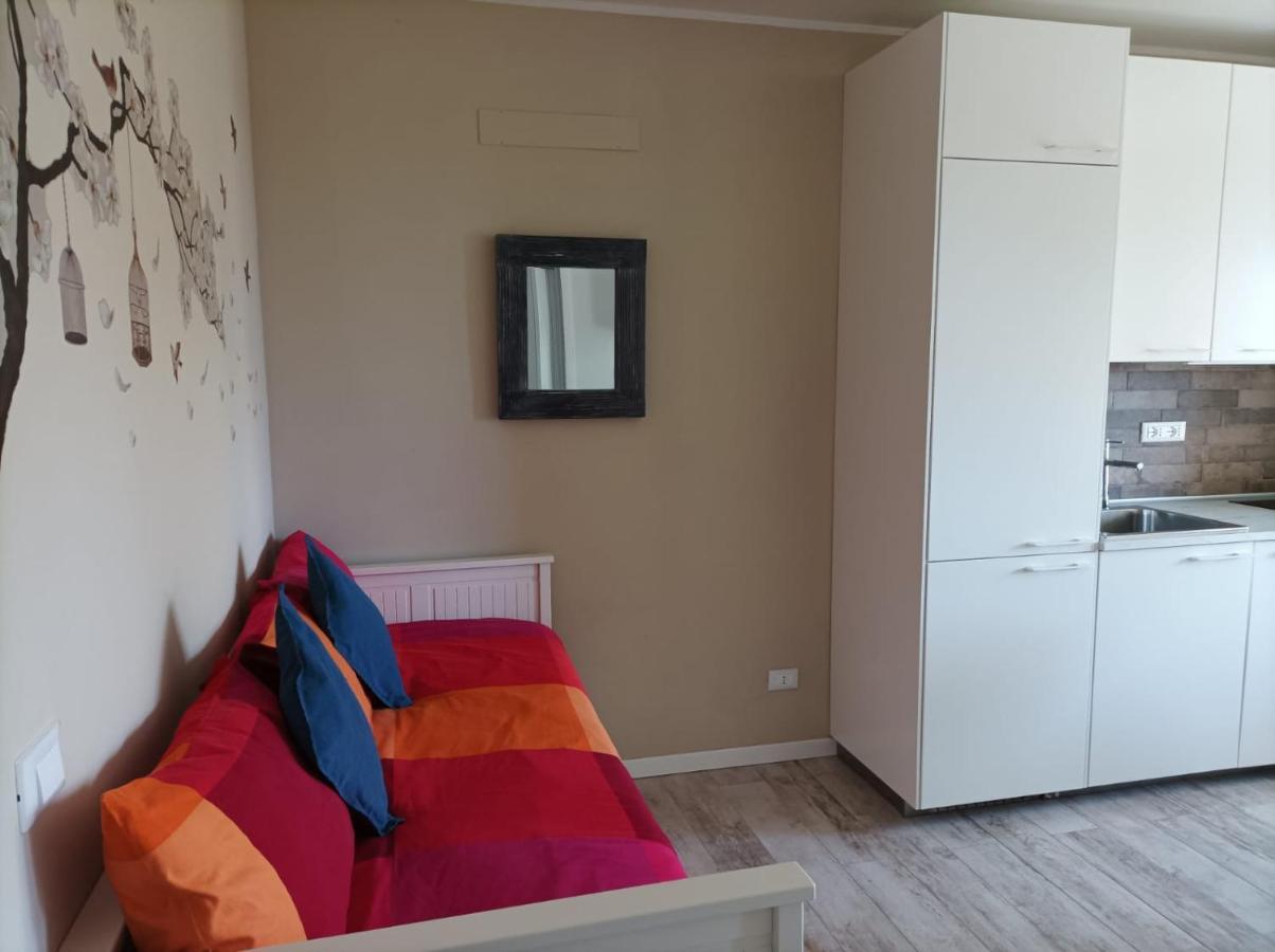 Lake View Studio Flat Riva del Garda Eksteriør billede